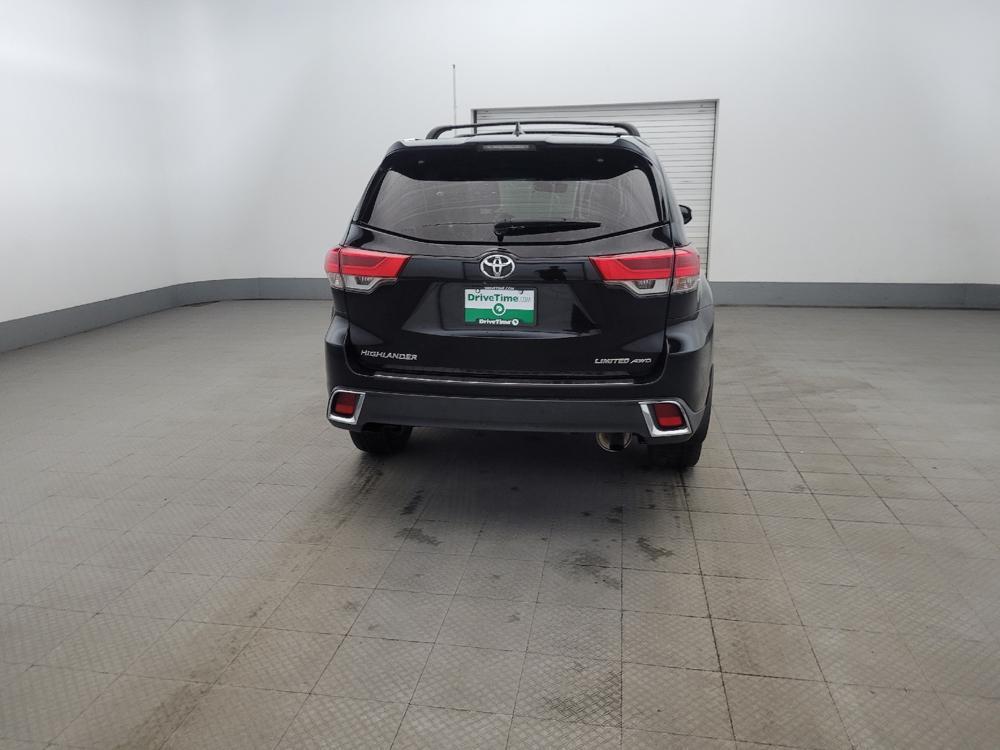used 2019 Toyota Highlander car, priced at $27,195