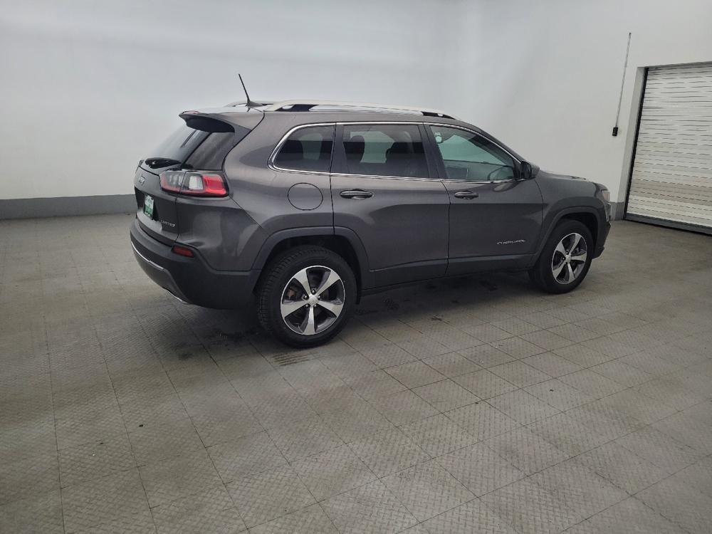 used 2019 Jeep Cherokee car, priced at $23,095