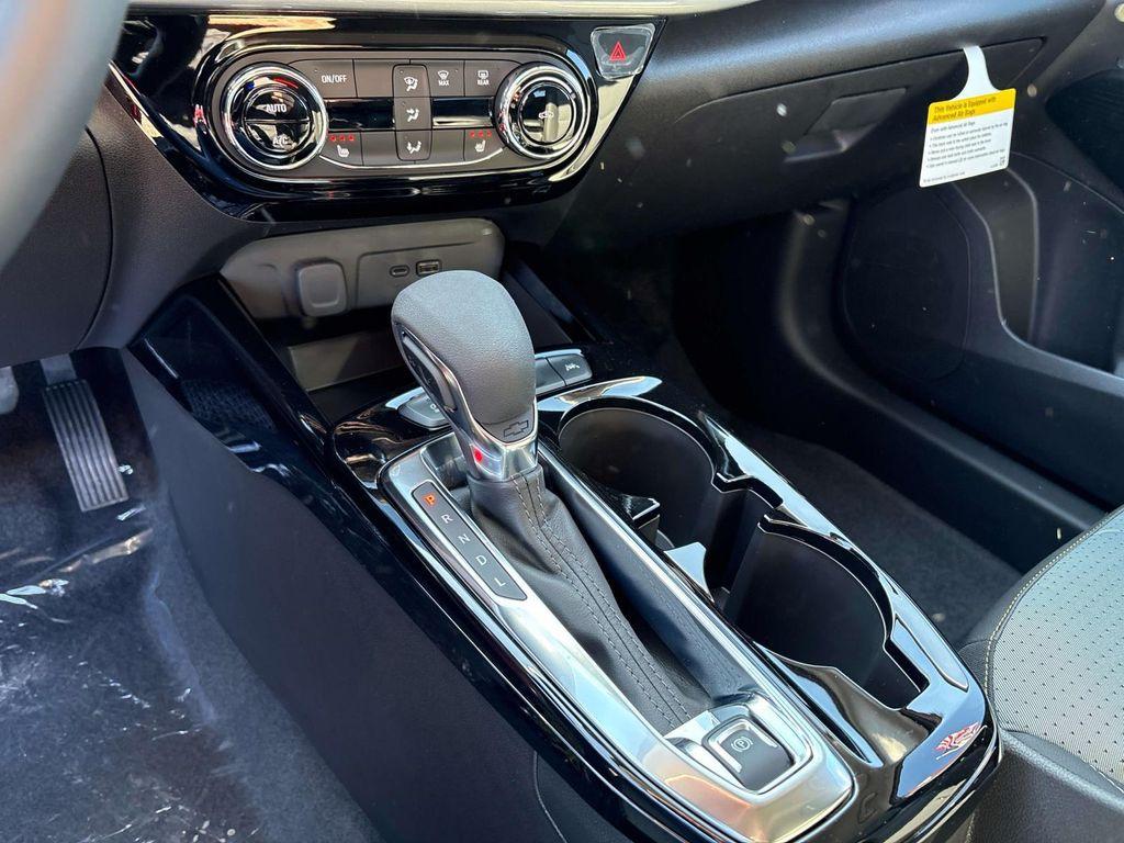 new 2026 Chevrolet Trax car, priced at $25,585