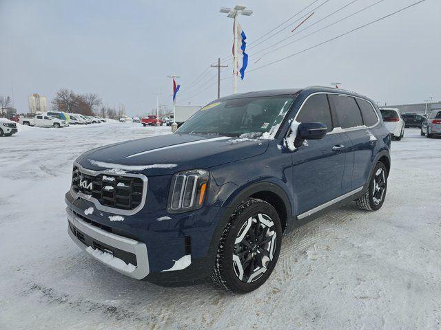 used 2025 Kia Telluride car, priced at $32,900