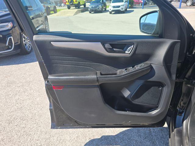 used 2022 Ford Escape car, priced at $19,050