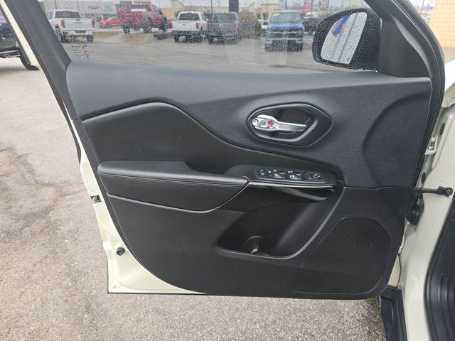 used 2019 Jeep Cherokee car, priced at $15,999