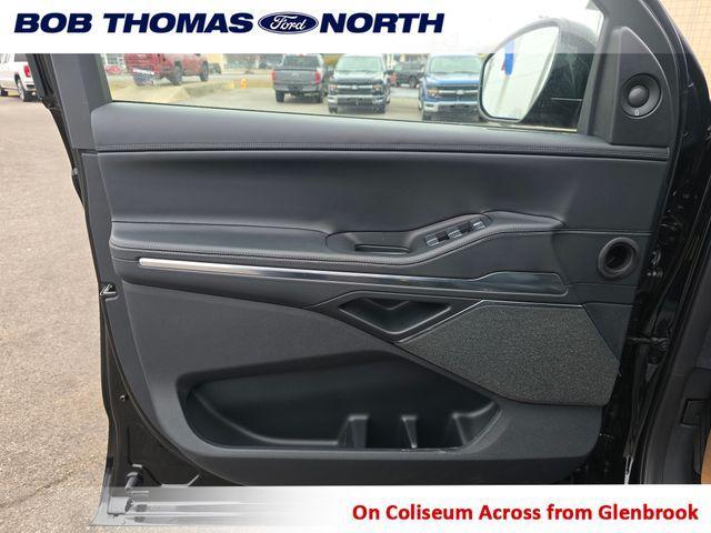 new 2026 Lincoln Navigator car, priced at $111,820