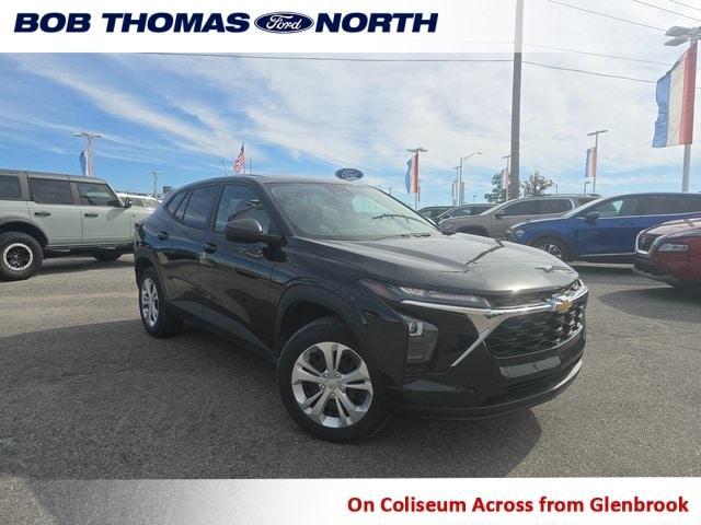 used 2024 Chevrolet Trax car, priced at $16,900