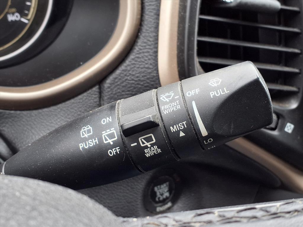 used 2015 Jeep Cherokee car, priced at $5,850