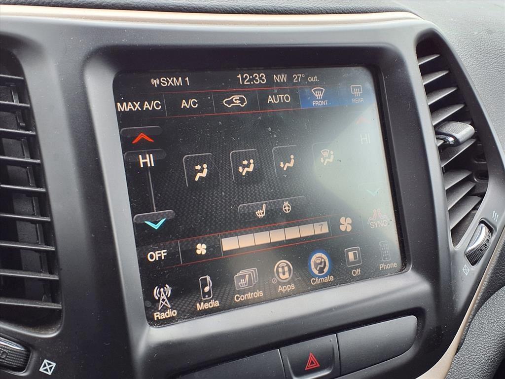 used 2015 Jeep Cherokee car, priced at $5,850