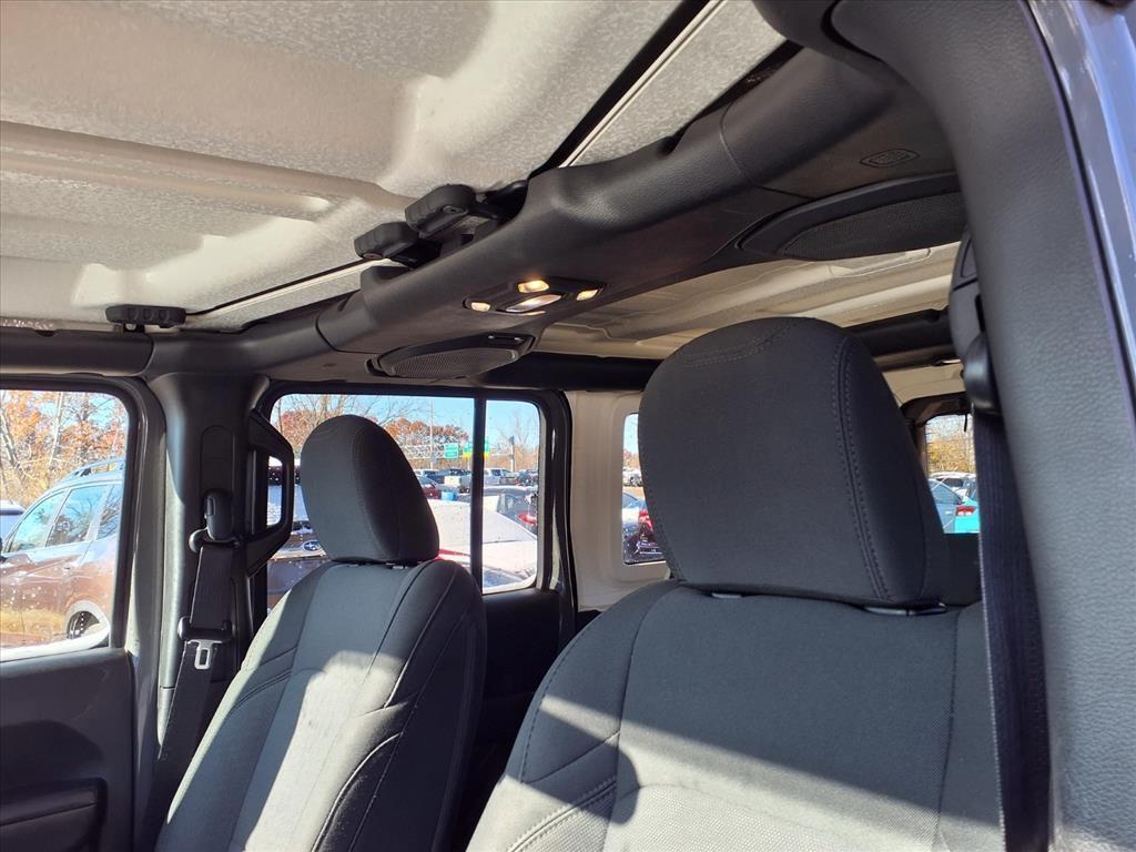 used 2019 Jeep Wrangler Unlimited car, priced at $20,286