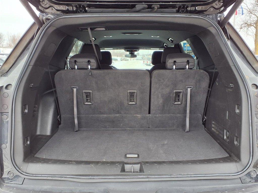 used 2023 Chevrolet Traverse car, priced at $24,050