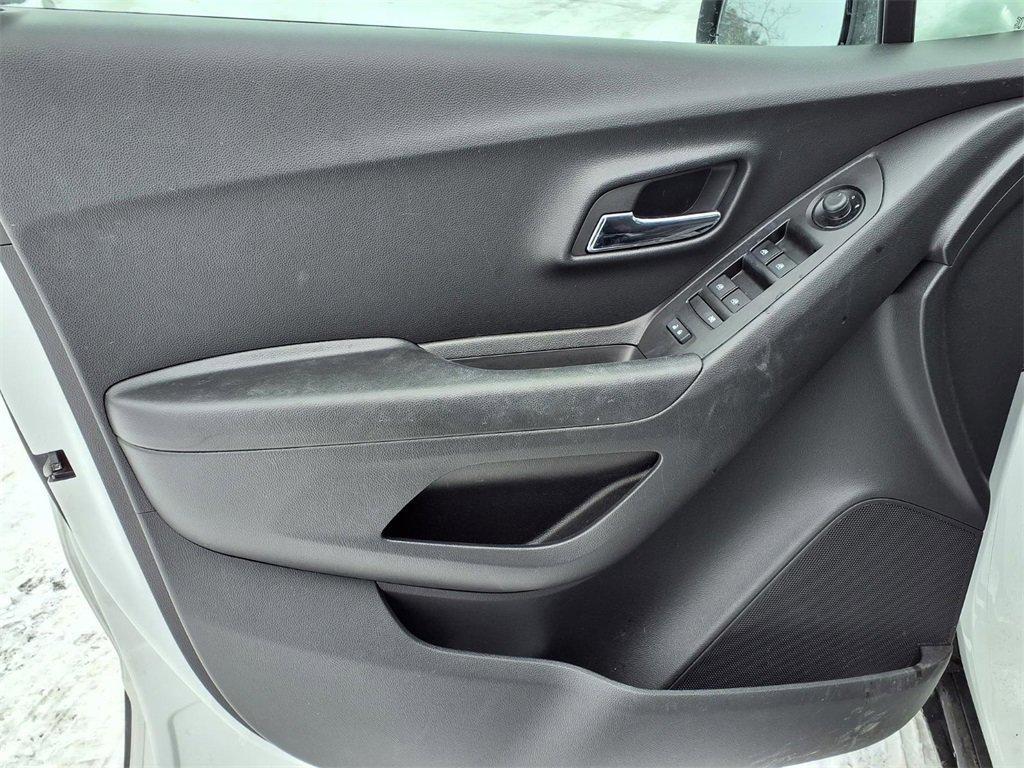 used 2022 Chevrolet Trax car, priced at $16,850