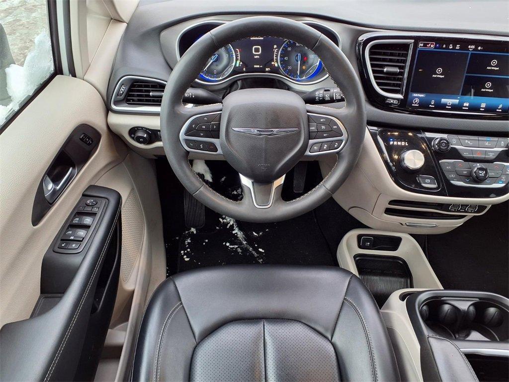 used 2023 Chrysler Pacifica car, priced at $23,250