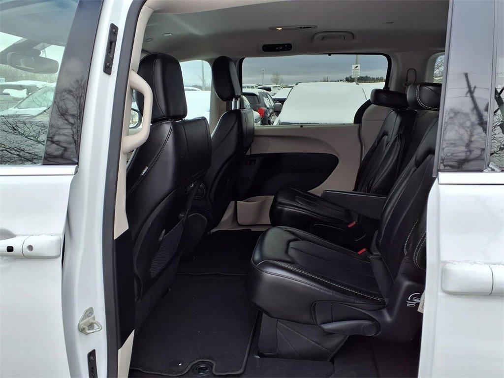 used 2023 Chrysler Pacifica car, priced at $23,250