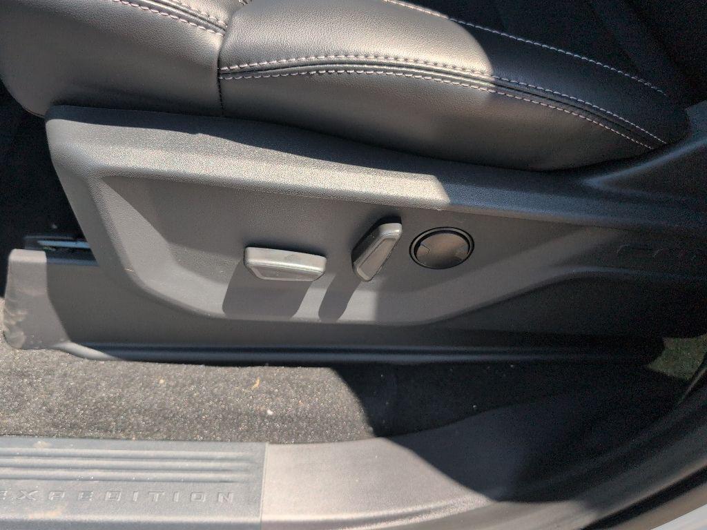 new 2026 Ford Expedition Max car, priced at $79,134