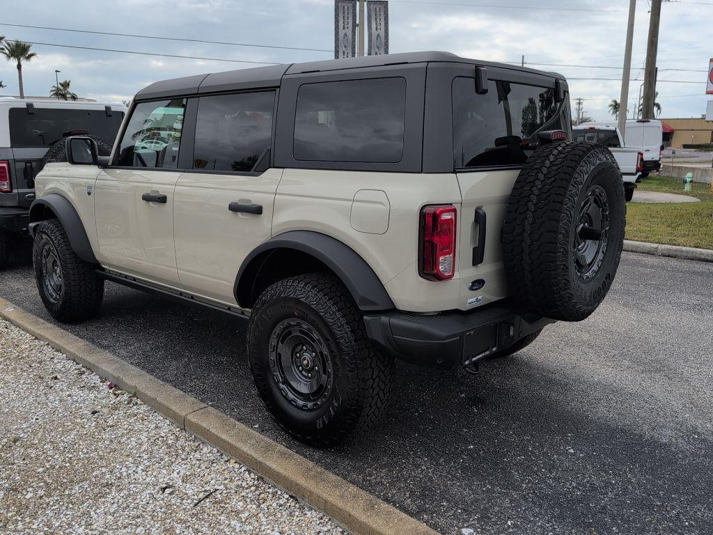 new 2025 Ford Bronco car, priced at $47,638