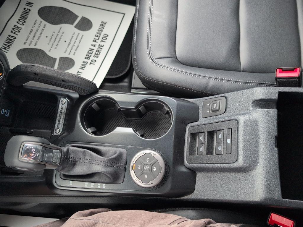 new 2025 Ford Bronco car, priced at $47,638