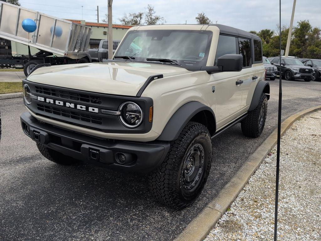 new 2025 Ford Bronco car, priced at $47,638