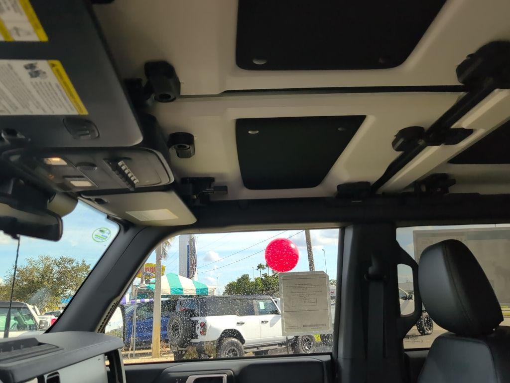 new 2025 Ford Bronco car, priced at $58,334