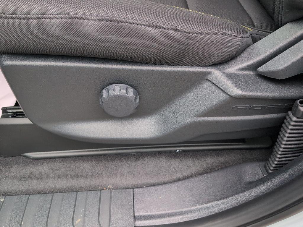 new 2025 Ford F-150 car, priced at $39,629