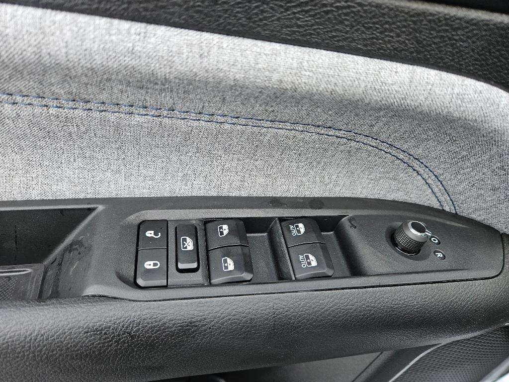 new 2026 Jeep Compass car, priced at $27,990