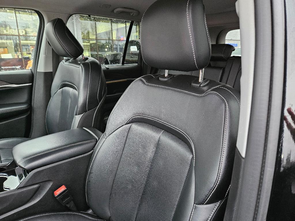 used 2023 Jeep Grand Cherokee car, priced at $27,878