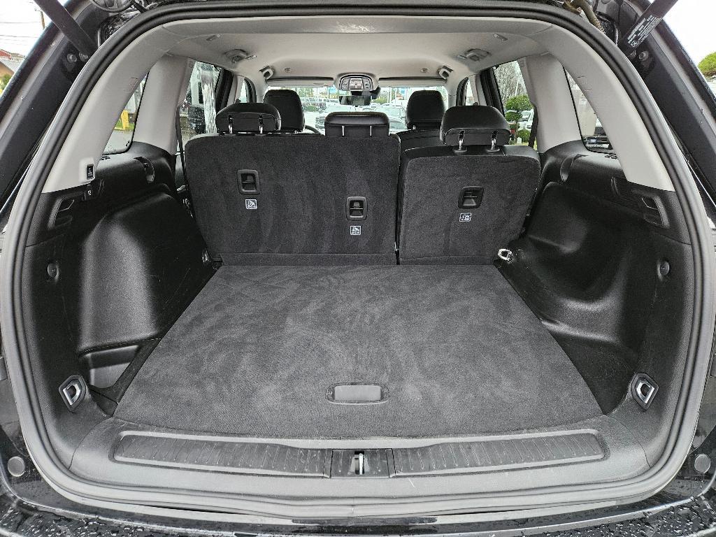 used 2023 Jeep Grand Cherokee car, priced at $27,878