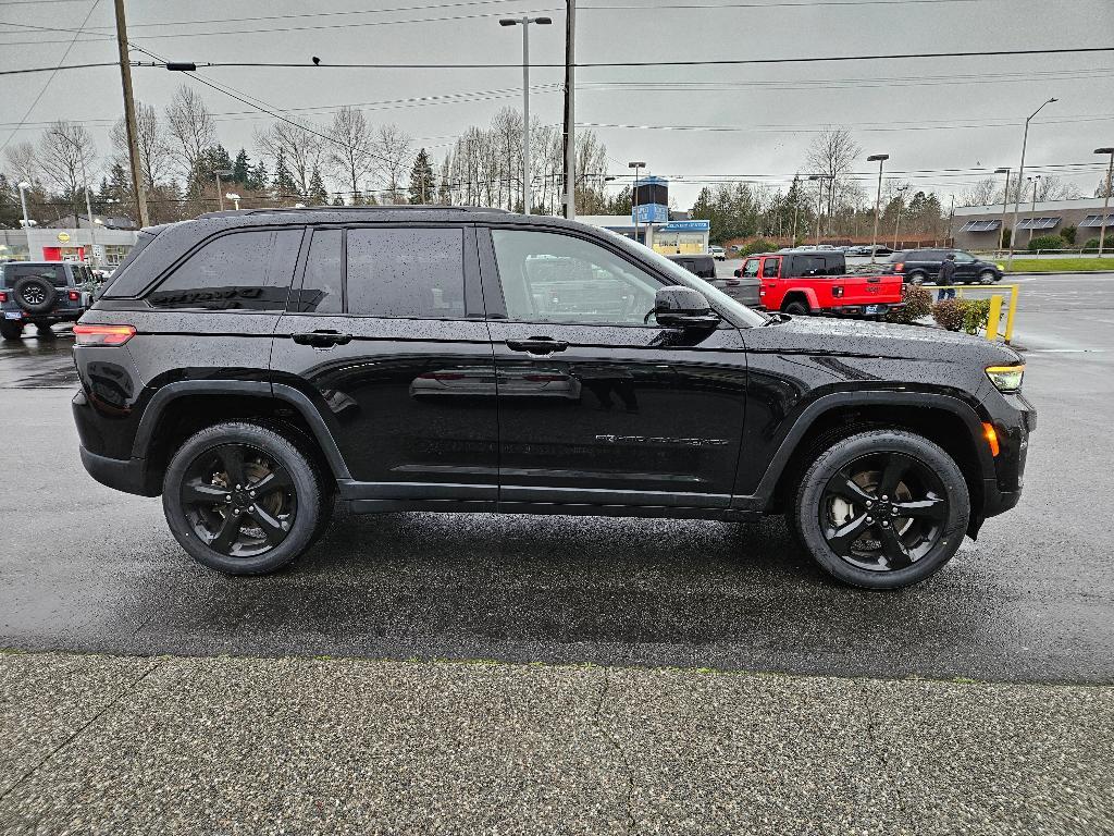 used 2023 Jeep Grand Cherokee car, priced at $27,878