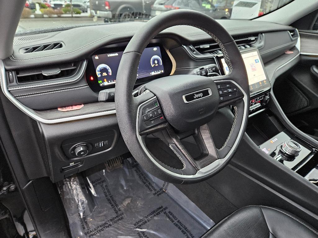 used 2023 Jeep Grand Cherokee car, priced at $27,878