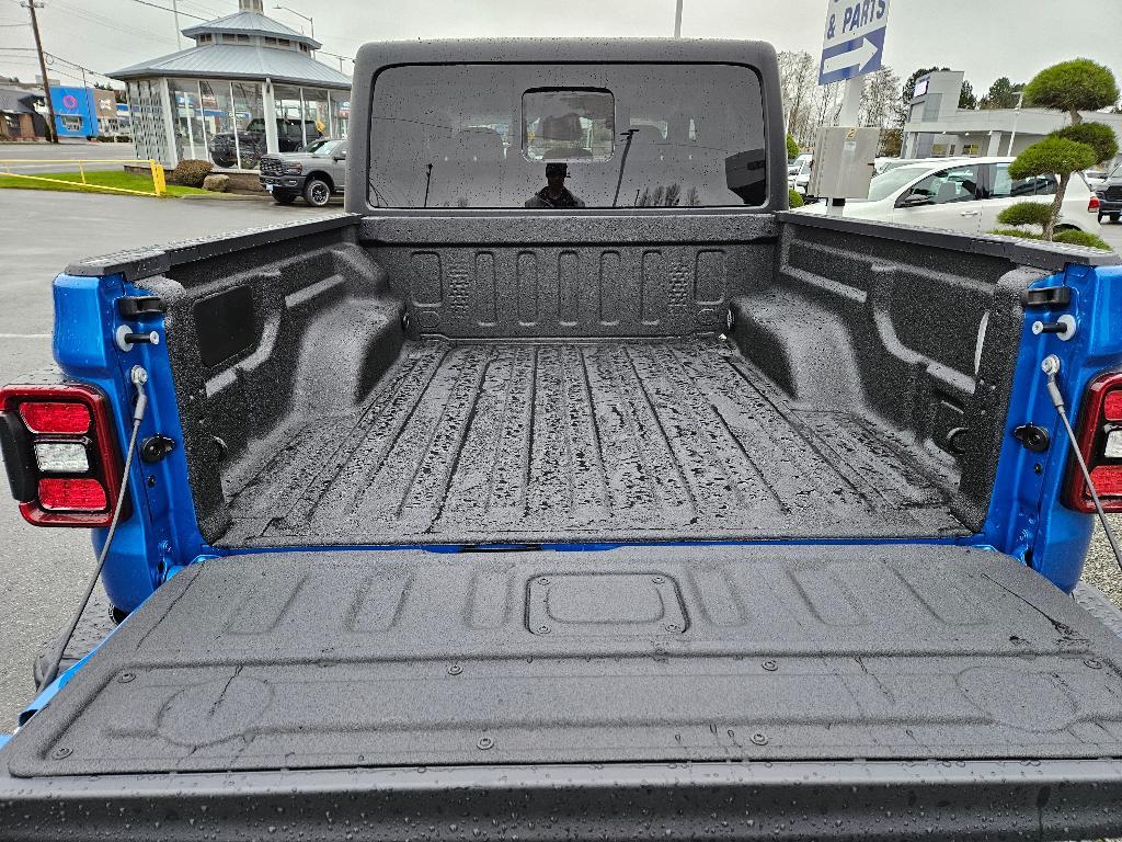 new 2026 Jeep Gladiator car, priced at $48,895