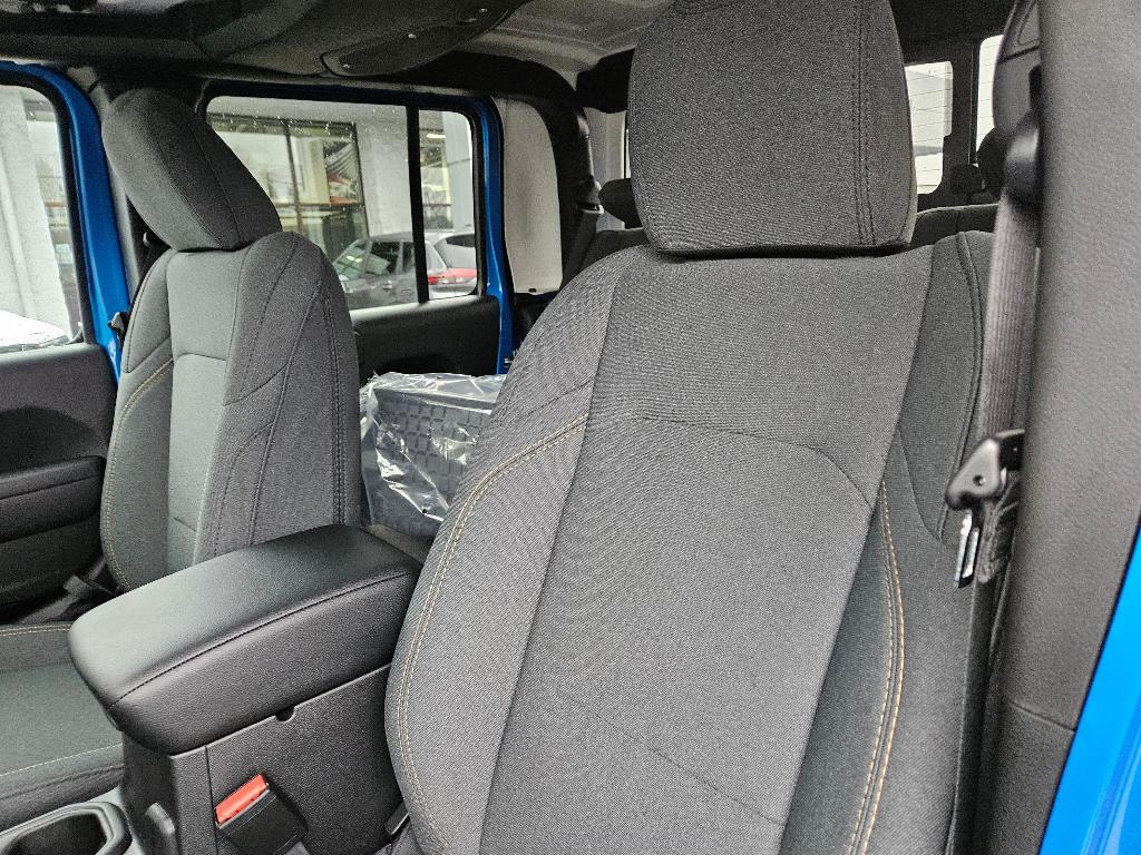 new 2026 Jeep Gladiator car, priced at $48,895