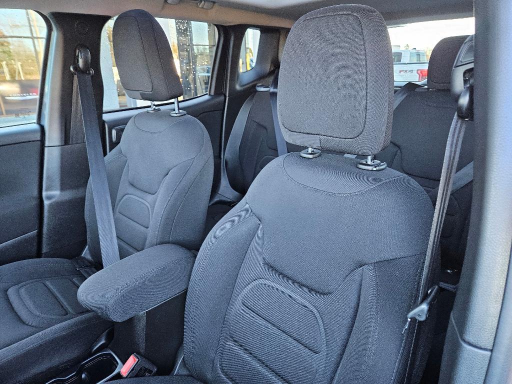used 2021 Jeep Renegade car, priced at $18,104