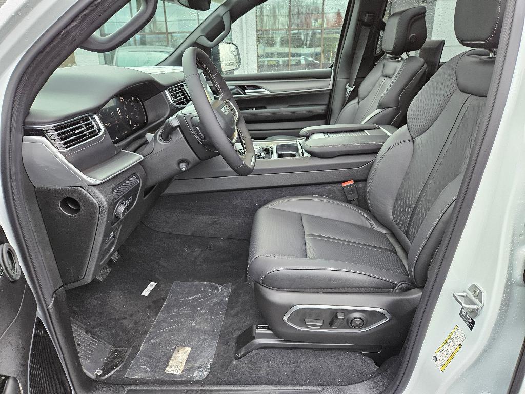 new 2026 Jeep Grand Wagoneer L car, priced at $87,230