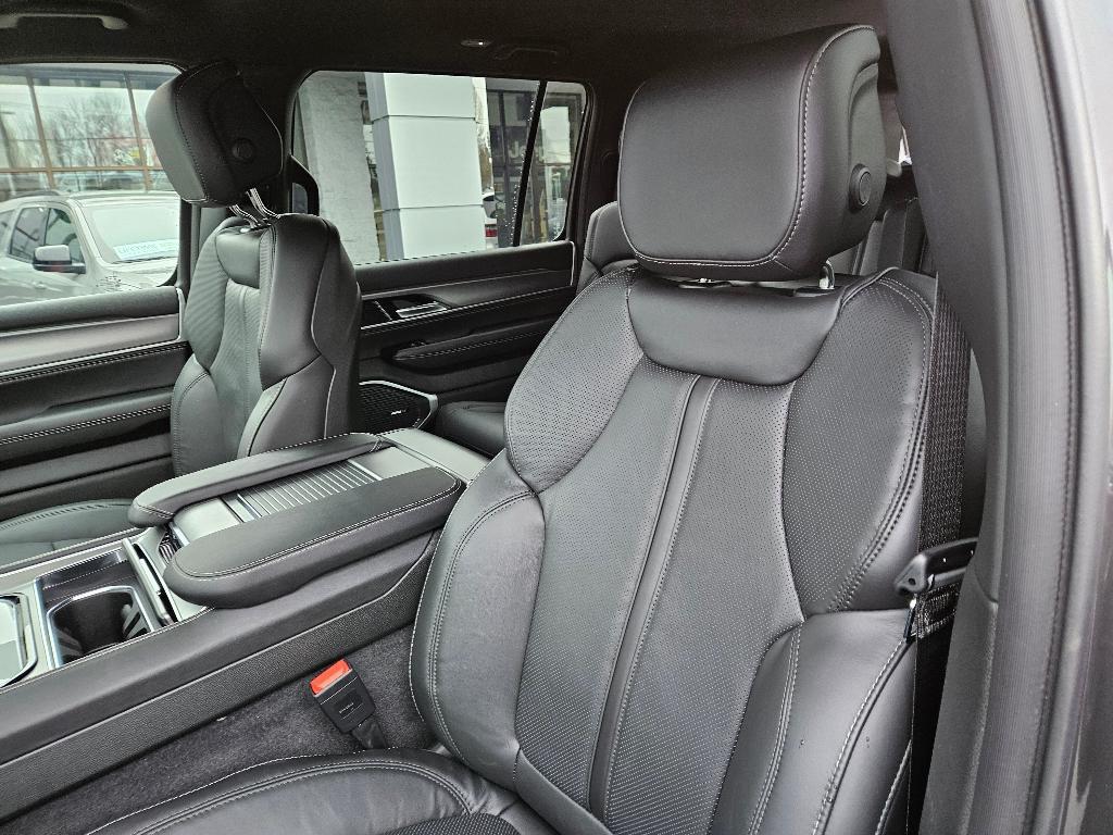 new 2026 Jeep Grand Wagoneer car, priced at $69,530