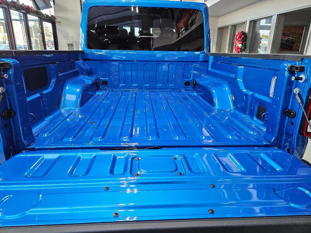 new 2025 Jeep Gladiator car, priced at $51,748