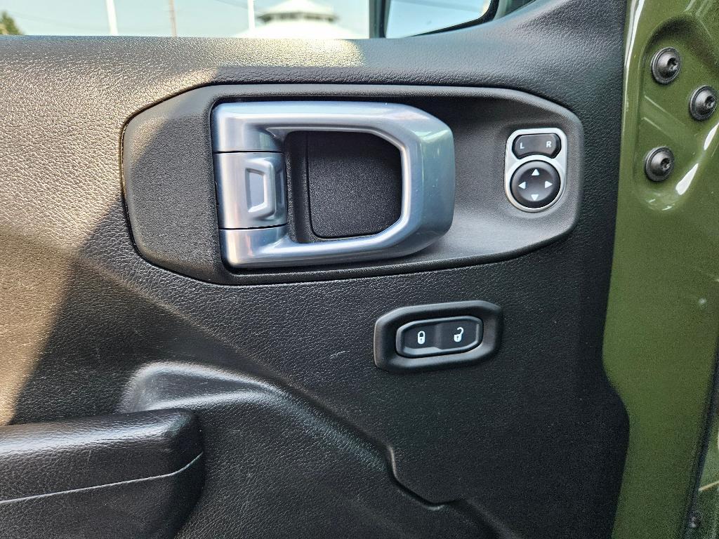 used 2021 Jeep Gladiator car, priced at $23,822