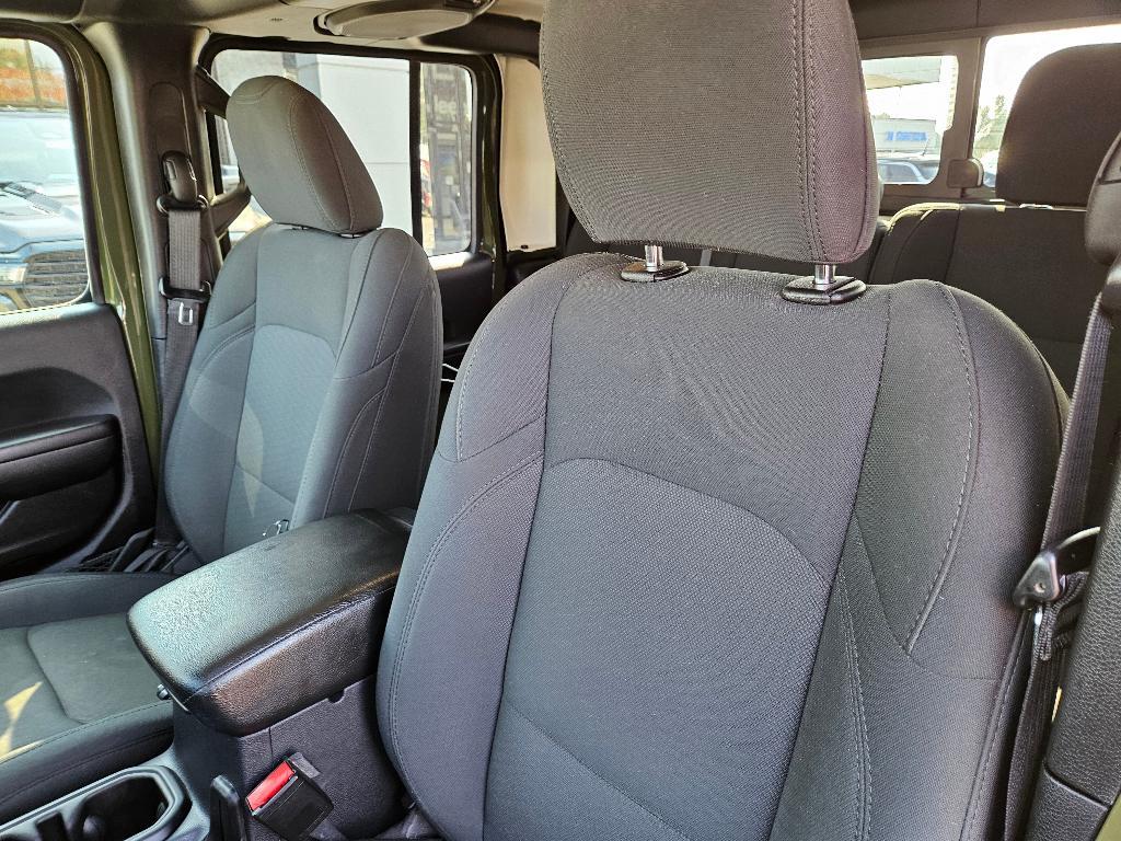 used 2021 Jeep Gladiator car, priced at $23,822