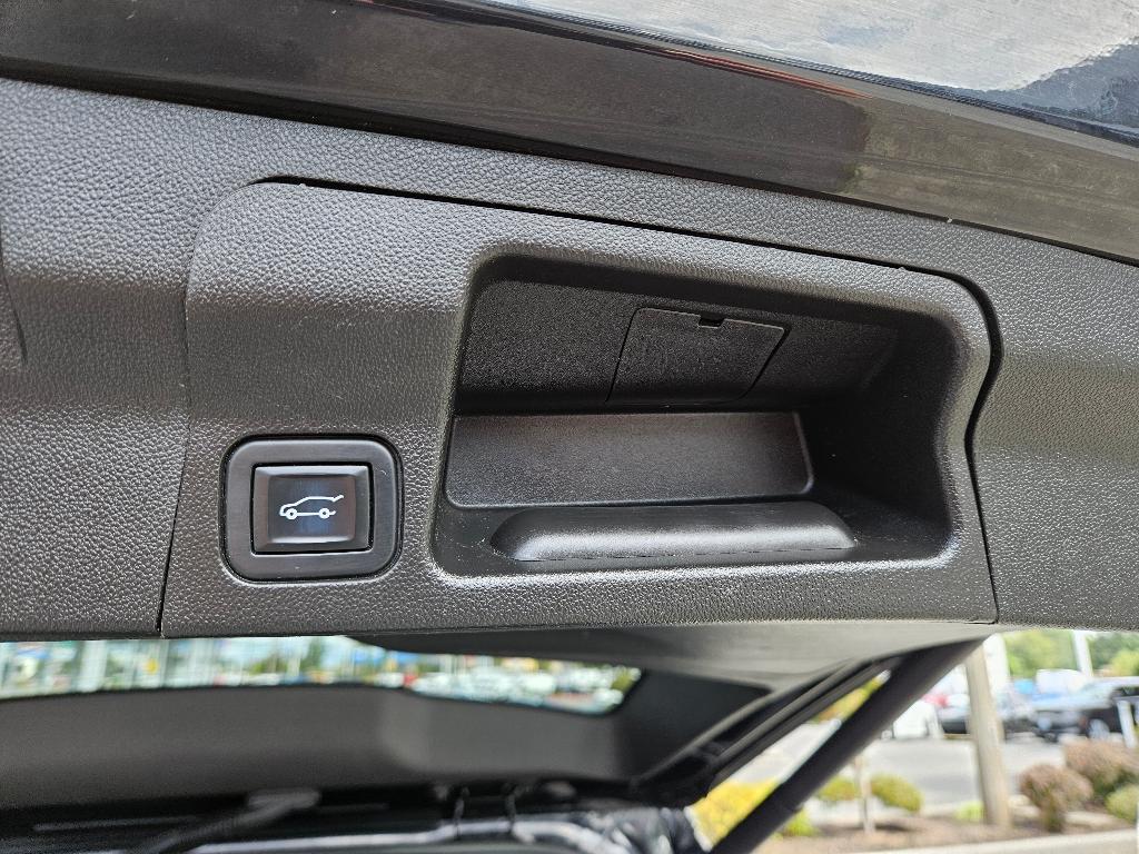 used 2021 GMC Acadia car, priced at $21,266