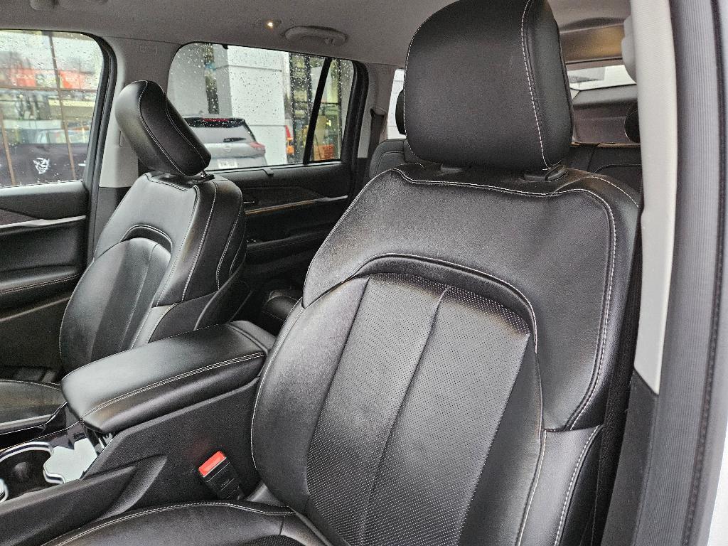 used 2023 Jeep Grand Cherokee car, priced at $26,916