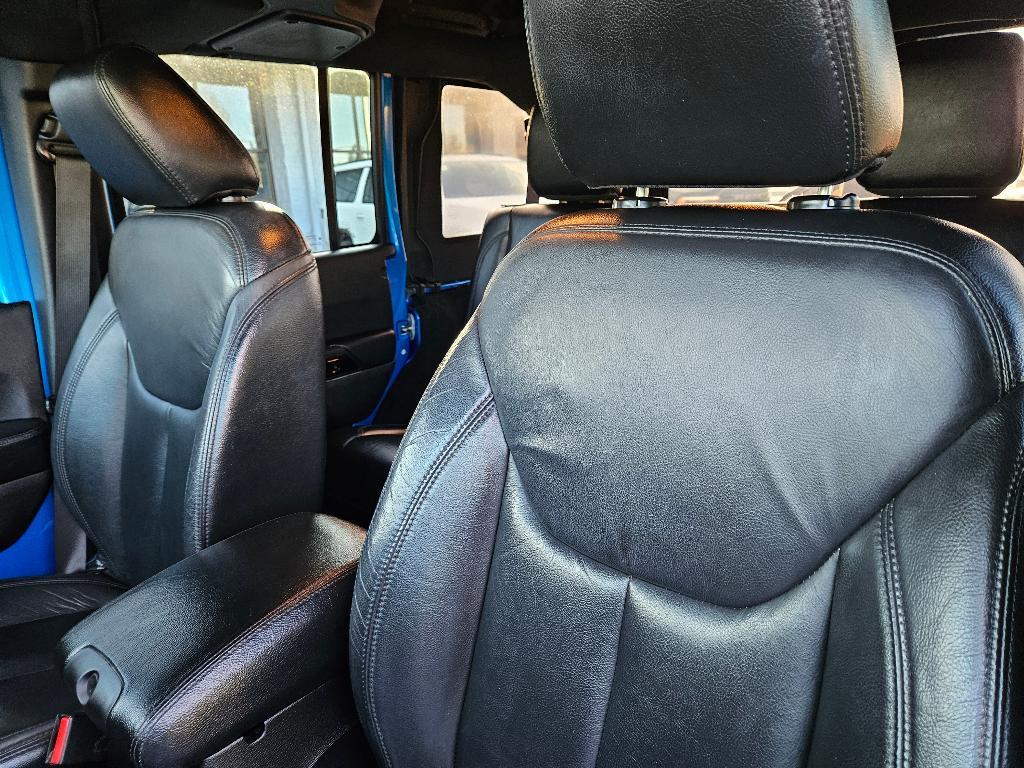 used 2015 Jeep Wrangler Unlimited car, priced at $19,576