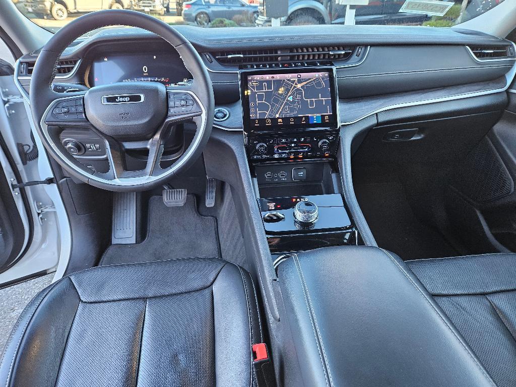 used 2023 Jeep Grand Cherokee car, priced at $28,970