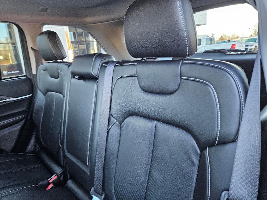 used 2023 Jeep Grand Cherokee car, priced at $28,970