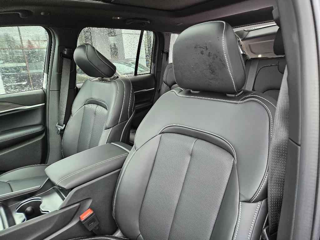 new 2026 Jeep Grand Cherokee car, priced at $47,620
