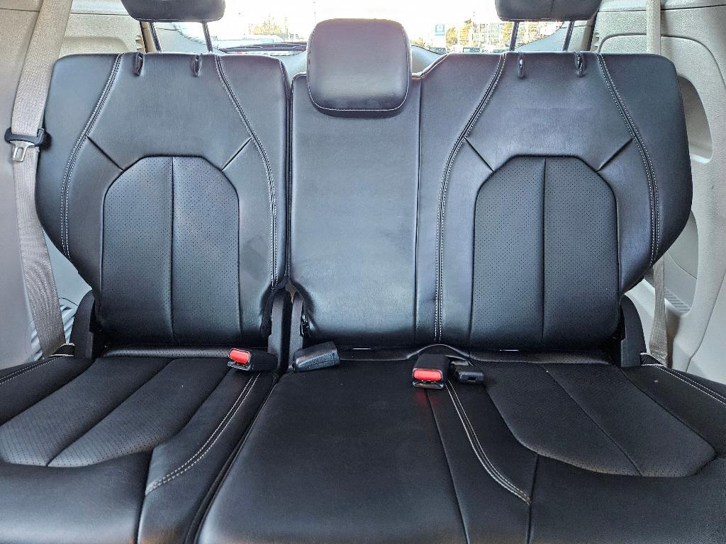 used 2024 Chrysler Pacifica car, priced at $26,464