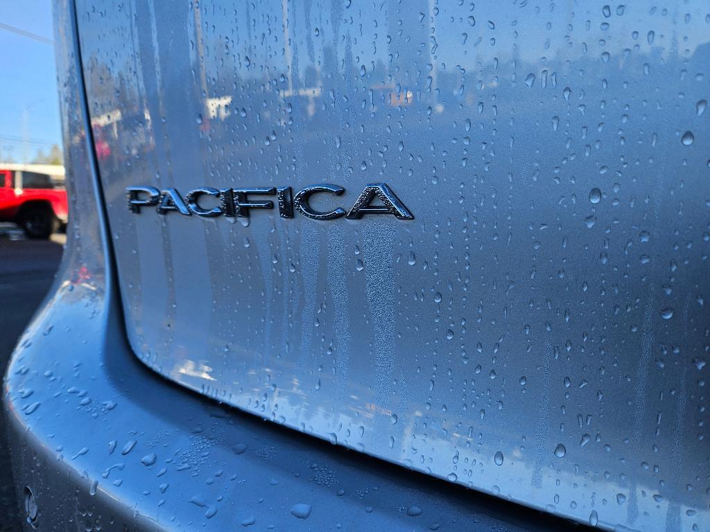 used 2024 Chrysler Pacifica car, priced at $26,464