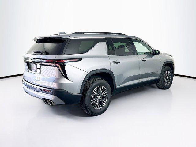 used 2025 Chevrolet Traverse car, priced at $31,497