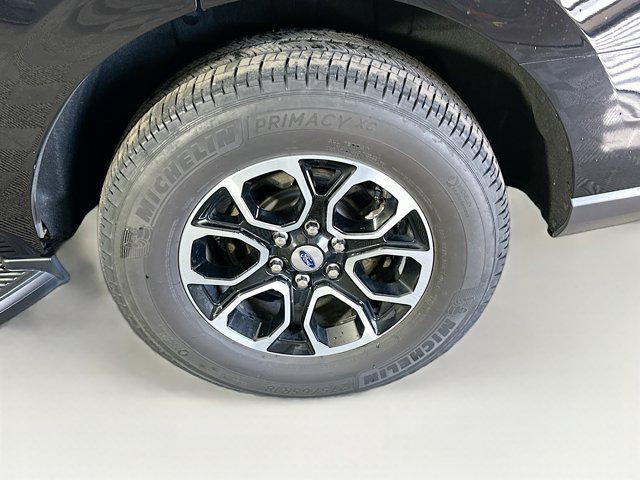 used 2024 Ford Expedition car, priced at $39,987