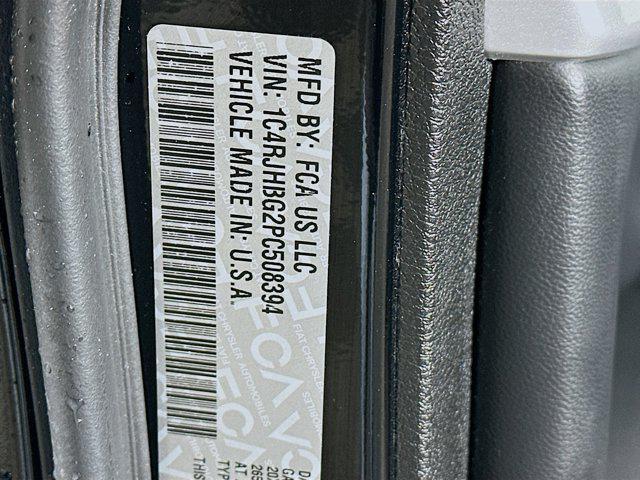 used 2023 Jeep Grand Cherokee car, priced at $28,987