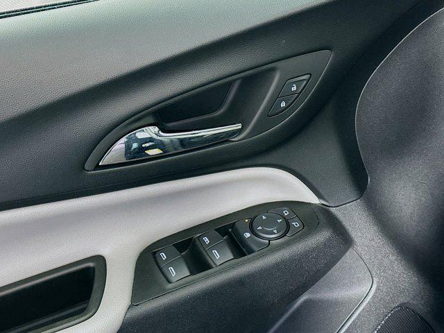 used 2024 Chevrolet Equinox car, priced at $17,697