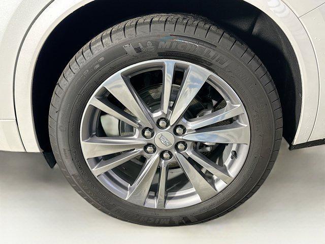 used 2025 Cadillac XT6 car, priced at $38,996