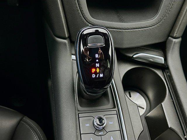 used 2025 Cadillac XT6 car, priced at $38,996