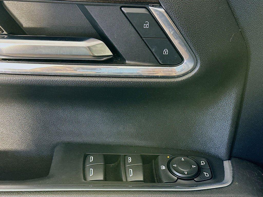 used 2023 Chevrolet Silverado 1500 car, priced at $33,796