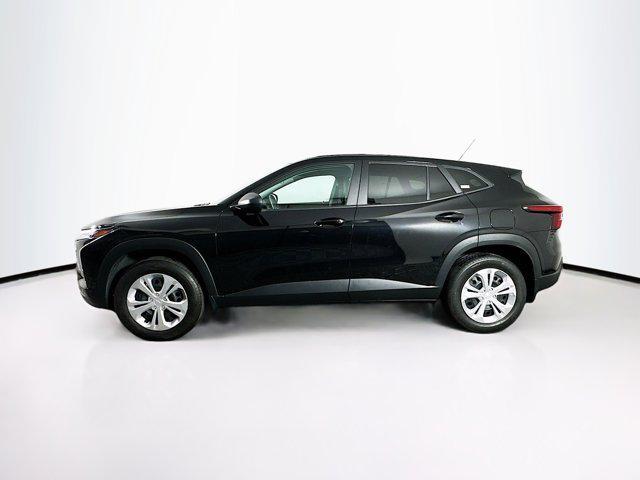 used 2025 Chevrolet Trax car, priced at $19,596